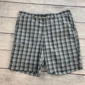 Grand Slam Golf Shorts sz 40 Men's Gray Plaid 10" Inseam Athletic Activewear